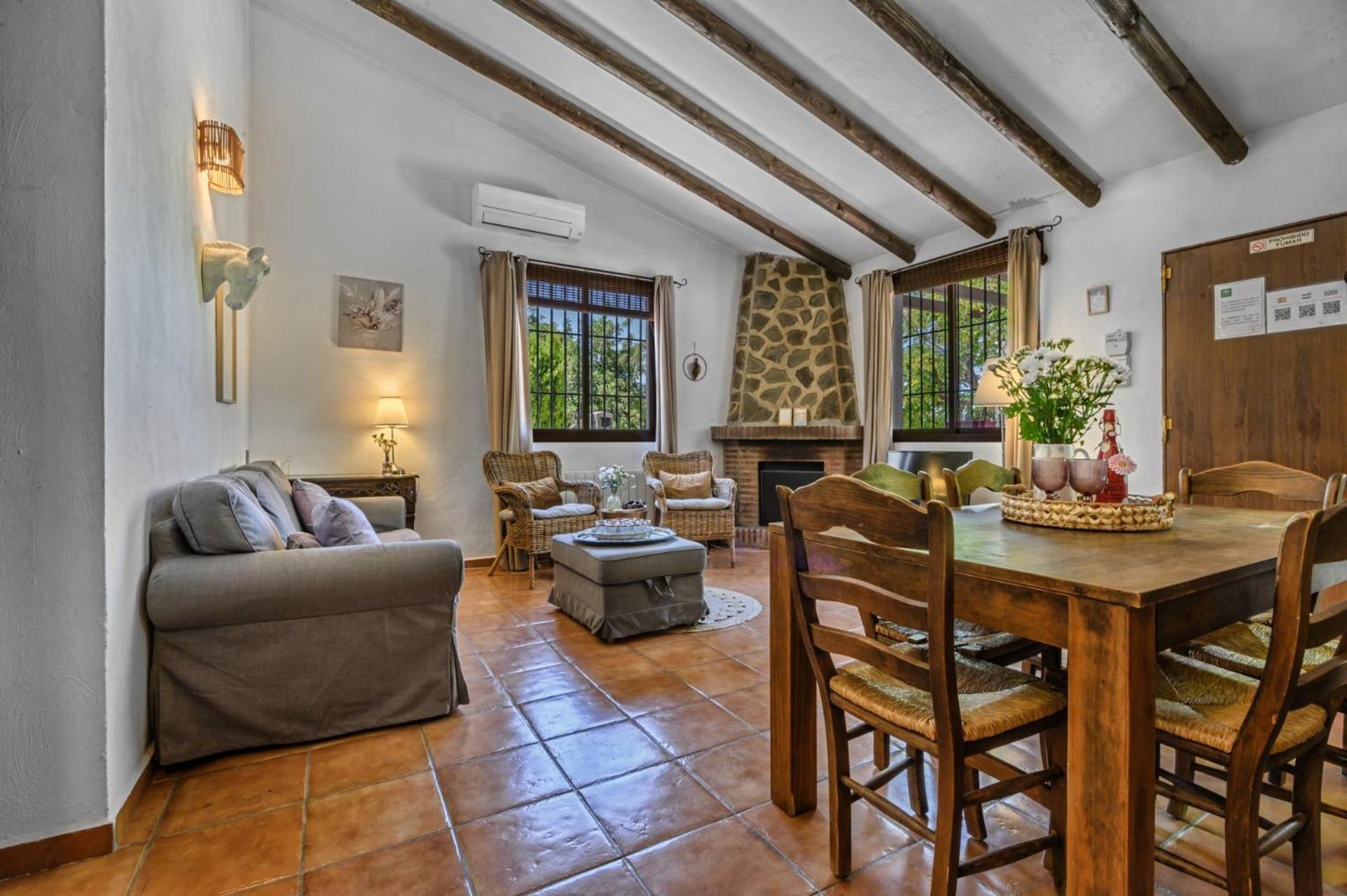 Casa Lobera Casas Rurales Canillas de Aceituno Ngoại thất bức ảnh